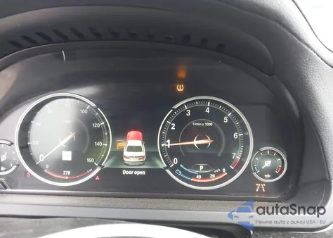 2015 BMW 740Li из США, поврежденный, VIN WBAYE4C51FD946965